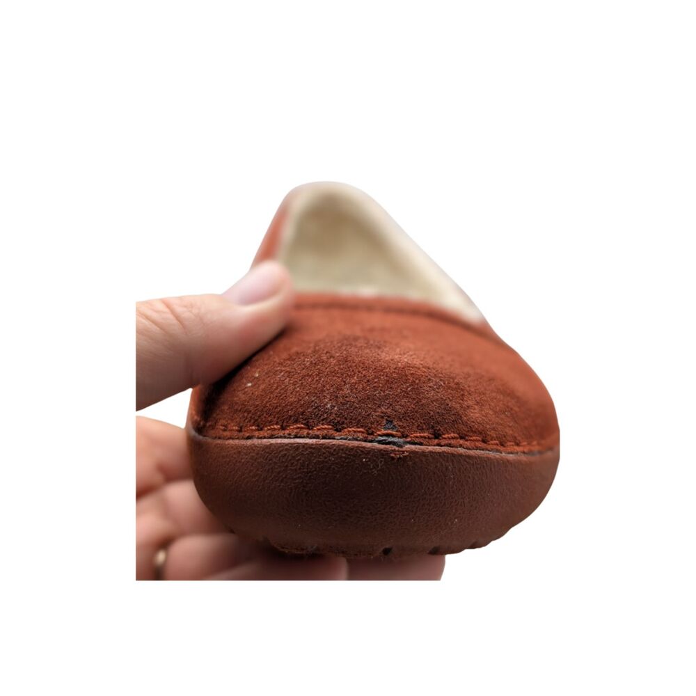 Crocs Rust Berryessa Suede Flat Size Womens 8 - Picture 8 of 8